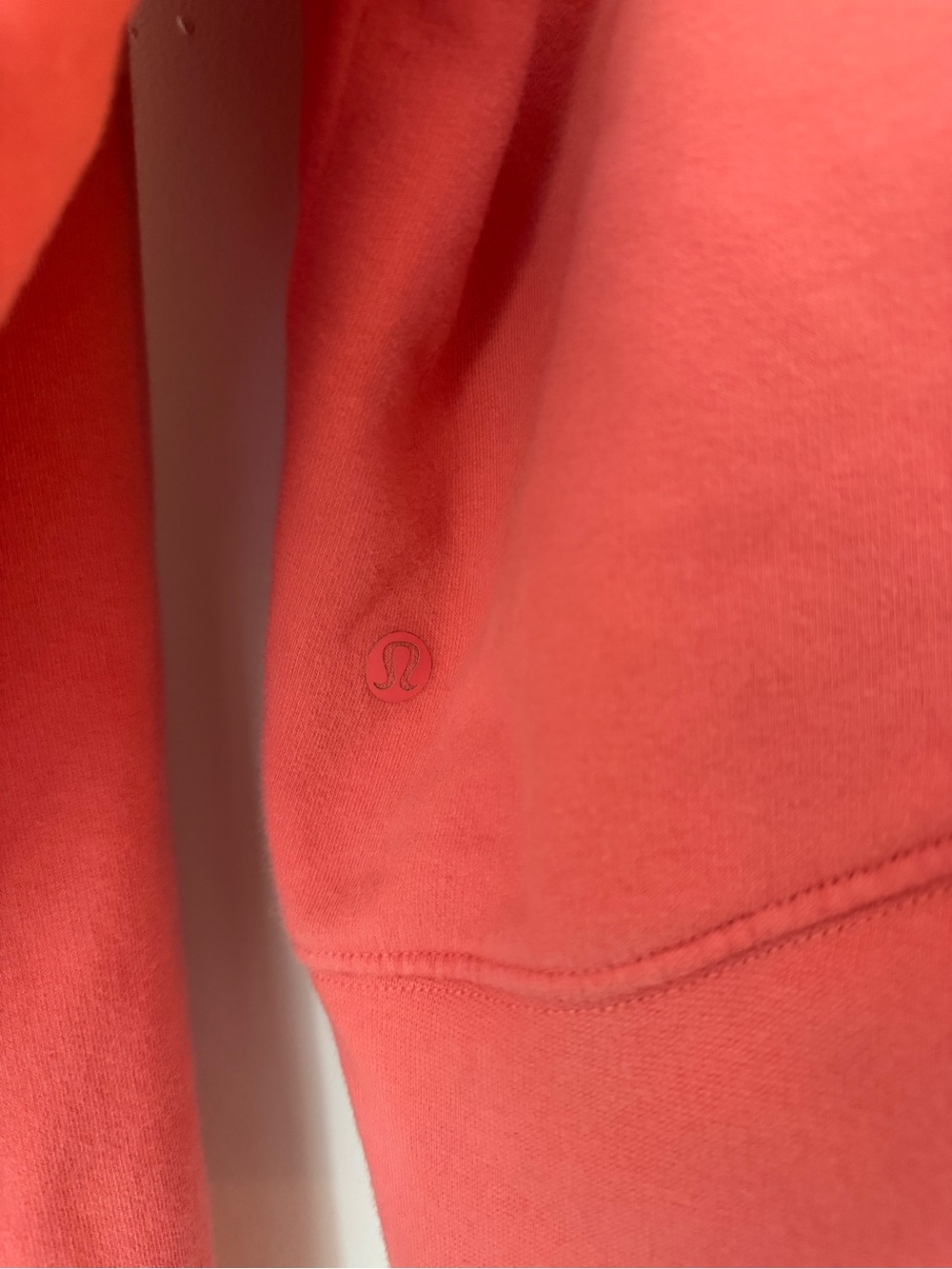 Lululemon Scuba Cropped Pullover Hoodie Raspberry Cream Pink Sweatshirt Size 6 - Picture 8 of 9